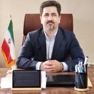 یاشا سازمند کیست؟ مدیر عامل شرکت آکام آتا و موسس وردپرس 24 مشاور کسب و کار و دیجیتال مارکتینگ