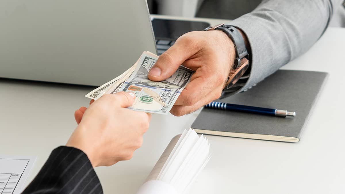 درآمد مشاور کسب و کار درآمد مشاور کسب و کار